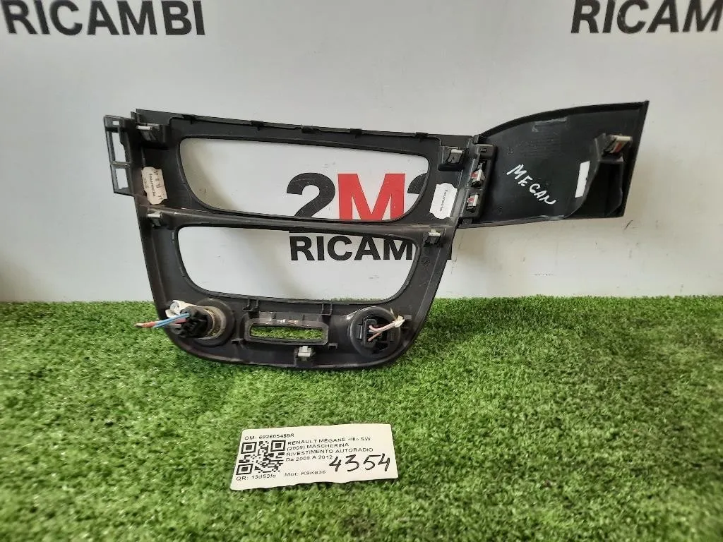 Mascherina Rivestimento Autoradio 682605488R Renault Mégane III SW 2009