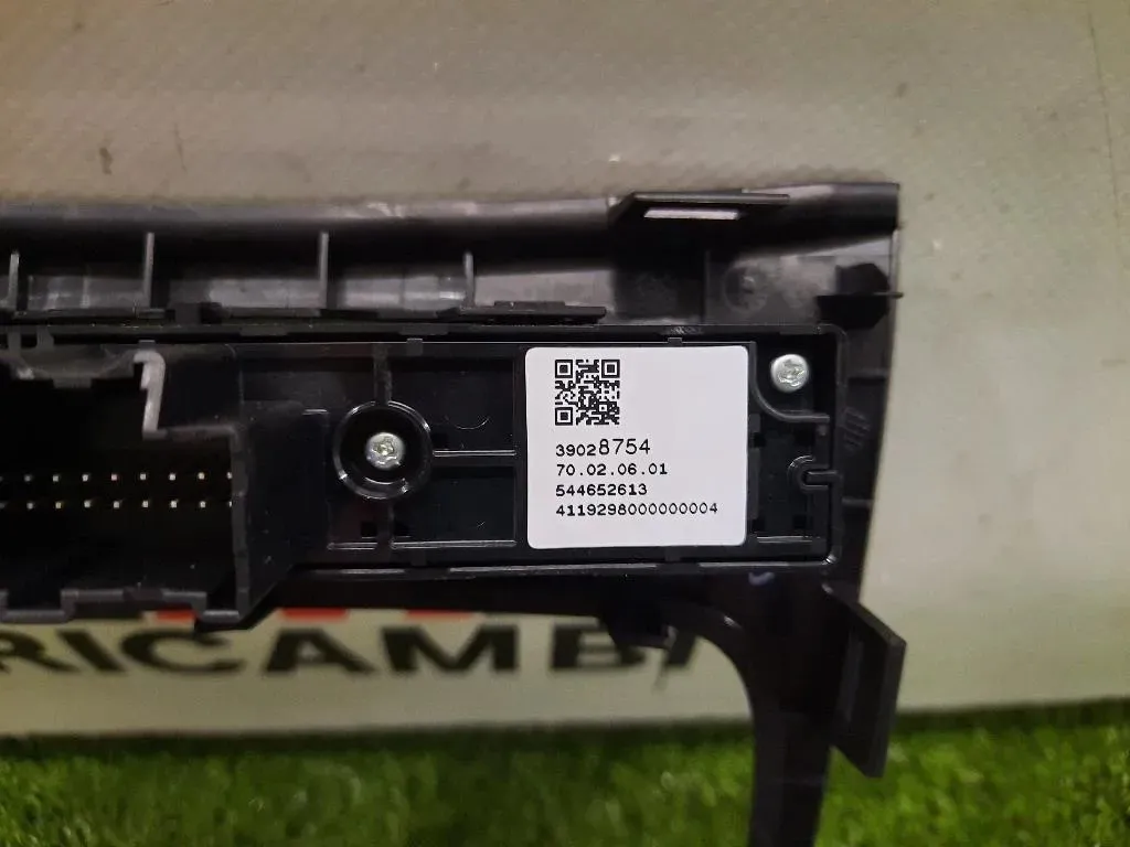 Pulsantiera Multifunzione Centrale 39028754 Opel Astra K 2019