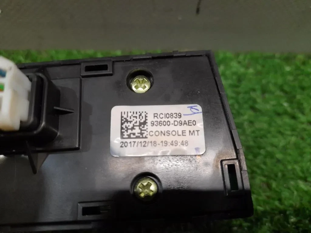 Pulsantiera Multifunzione Console Centrale 93600D9AE0 Kia Sportage IV 2016