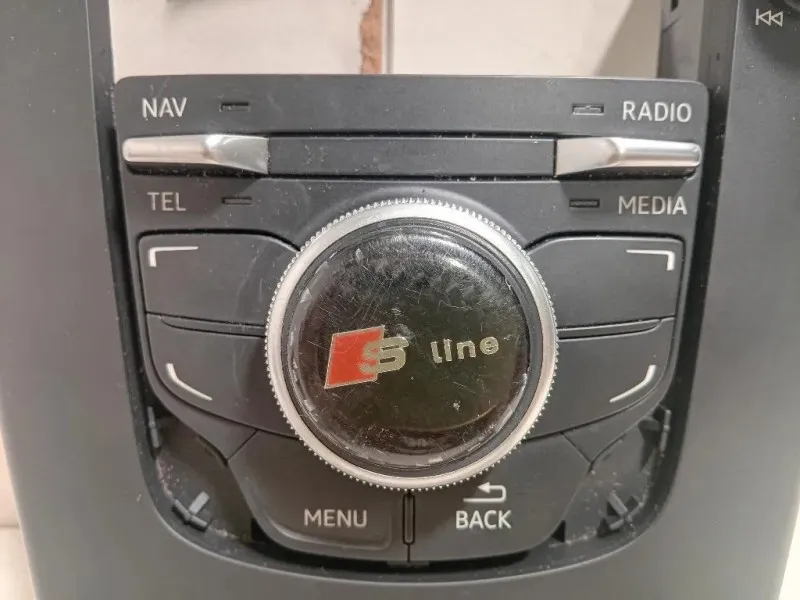 Pulsantiera Unità Autoradio 8V0919614P Audi A3 8VA Sportback 2012