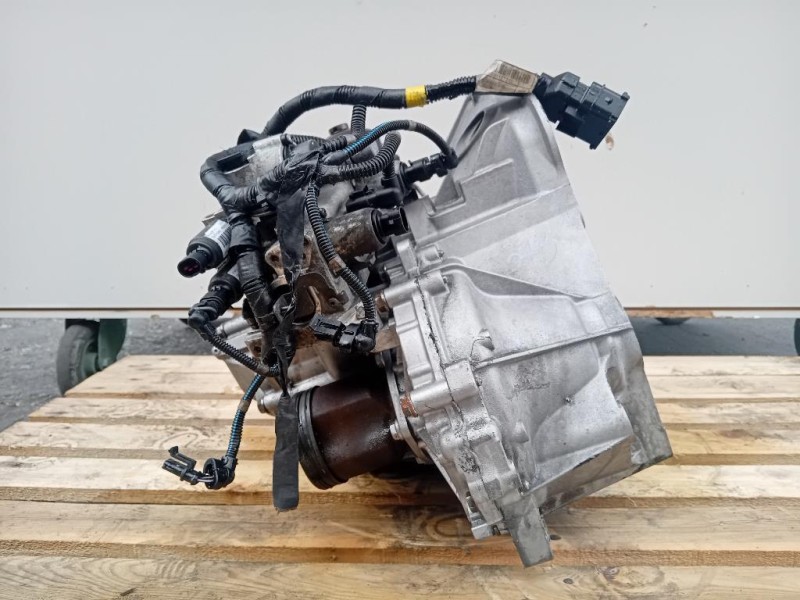 Cambio 55243725 5 MARCE SEMI- AUTOMATICO Fiat 500L 2013