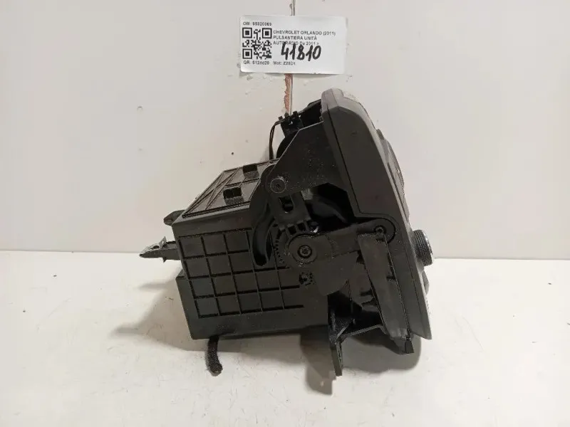 Pulsantiera Unità Autoradio 95020069 Chevrolet Orlando 2011