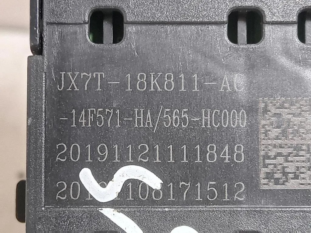 Pulsantiera Unità Autoradio  Ford Focus V 2018