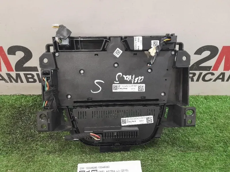Pulsantiera Unità Autoradio 13346050 13346092 Opel Astra J 2010