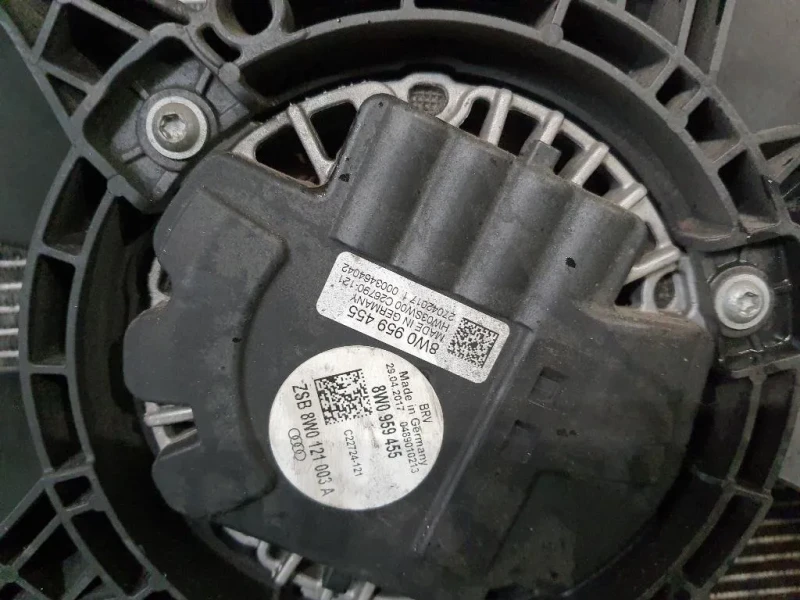 Radiatore Acqua 8W0121251 Audi A4 8W2 2015