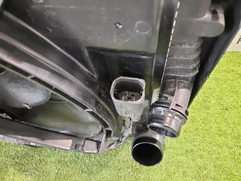 Radiatore Acqua 17118507407 KIT CON ELLETROVENTOLA Bmw Serie 4 F36 GRAN Coupe 2014