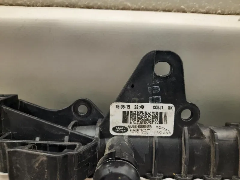 Radiatore Acqua LR075360 GJ328005BB Land Rover Range Rover Evoque II 2019