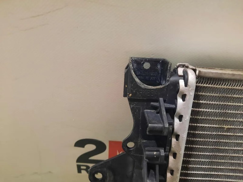 Radiatore Acqua LR075360 GJ328005BB Land Rover Range Rover Evoque II 2019