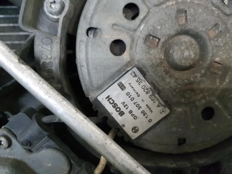 Radiatore Acqua A1695002904 Mercedes Classe A W169 2005