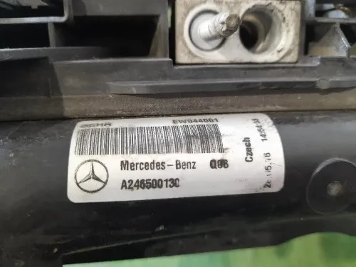 Radiatore Acqua A2465001303 Mercedes Classe A W176 2015