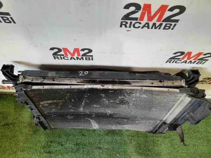 Radiatore Acqua A2465001303 Mercedes Classe A W176 2015