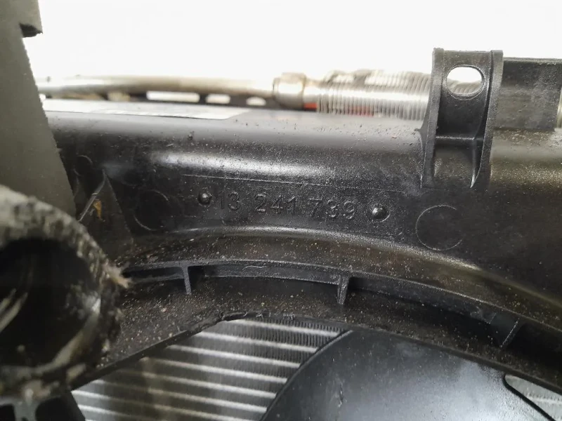 Radiatore Acqua 13241725 Opel Insignia A 2009