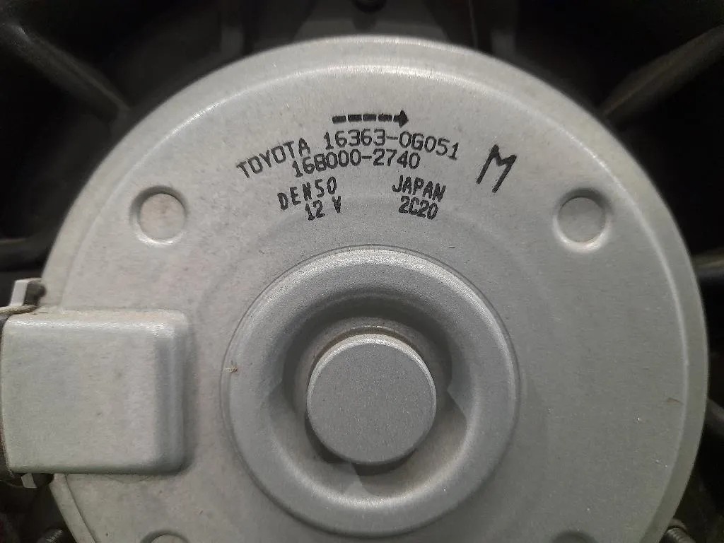 Radiatore Acqua MF4221361892 Toyota Yaris IV 2014