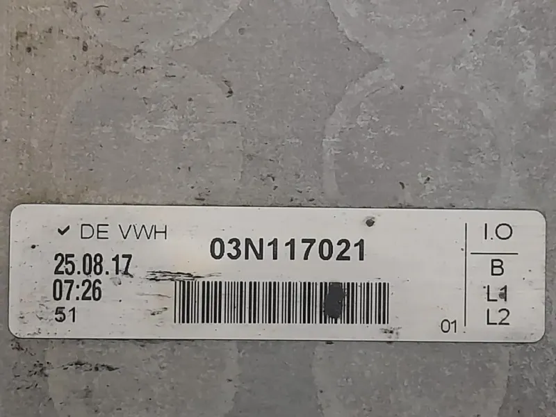 Radiatore OLIO 03N117021 Volkswagen GOLF VII 2013