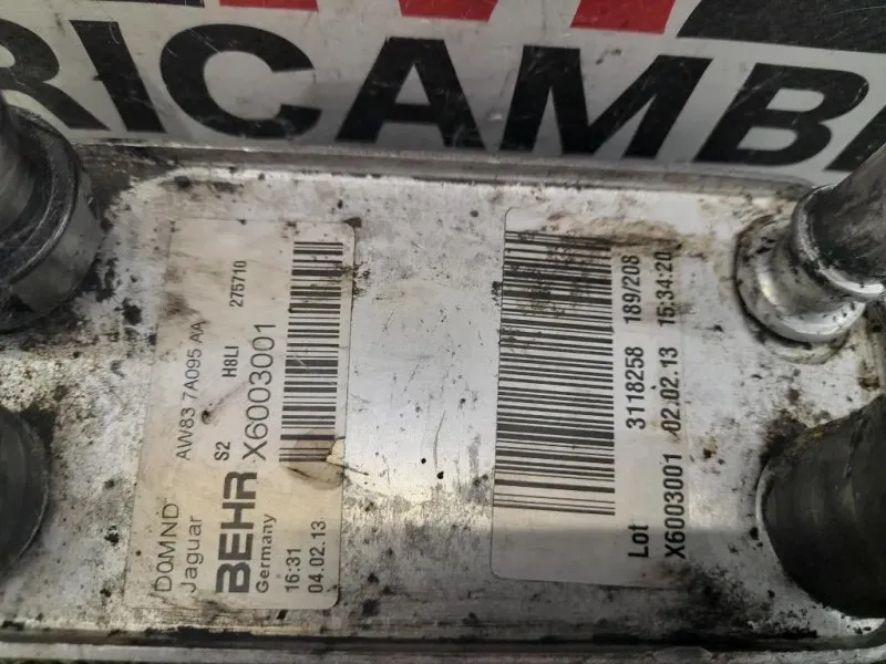 Radiatore OLIO Cambio AUT AW837A095AA Jaguar XF I 2011