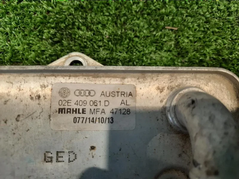 Radiatore OLIO Cambio AUT 02E409061D Volkswagen GOLF VII 2013