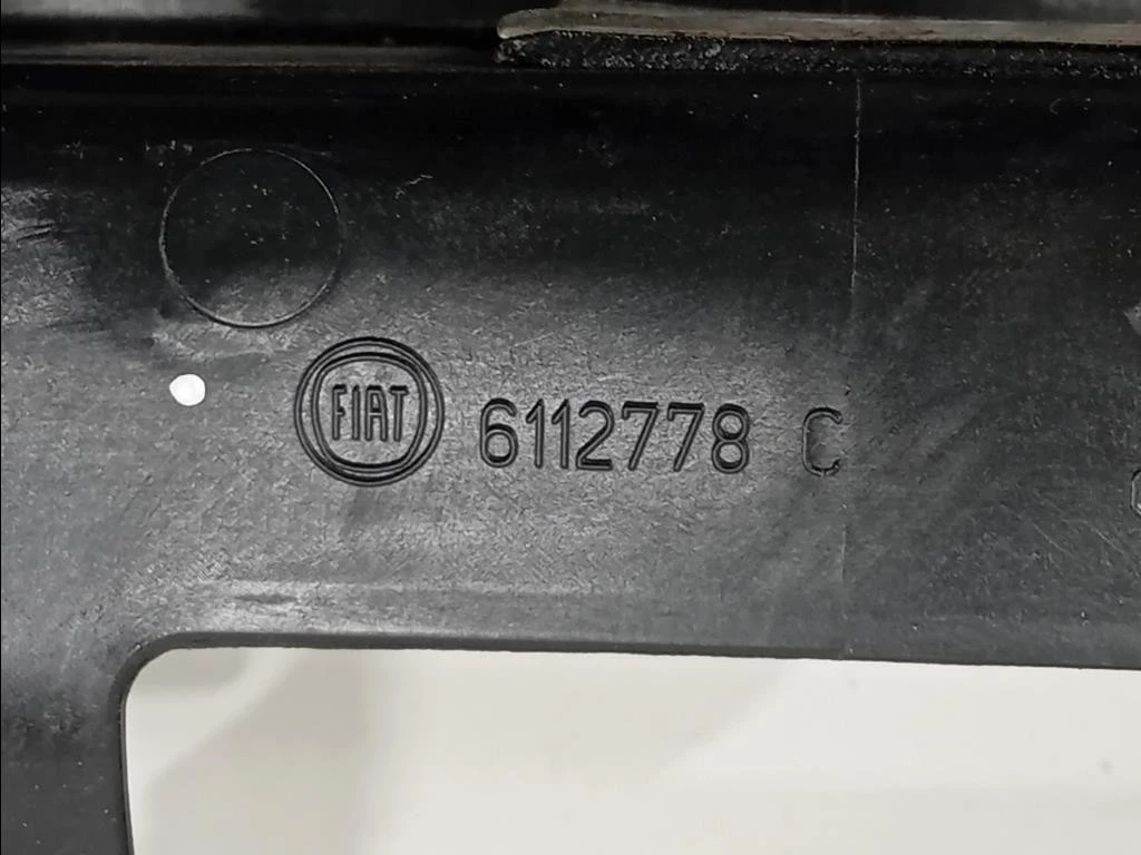 Meccanismo Apertura Tetto Scorrevole MECCANISMO APERTURA TETTO SCORREVOLE Fiat 500L 2013