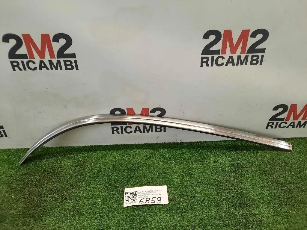 Modanatura Adesiva Montante Parabrezza INF SX Lancia 2000