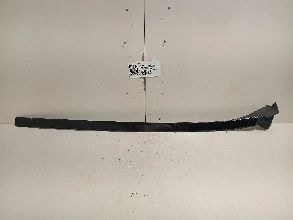 Modanatura Adesiva Montante Parabrezza DX A2126901082 Mercedes Classe GLE W166 2015