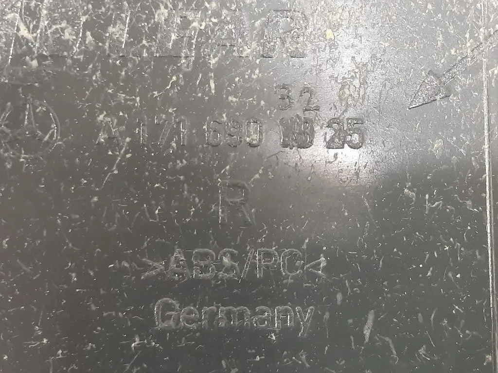 Modanatura Adesiva Montante Parabrezza DX A1716903025 Mercedes Classe SLK R171 2004