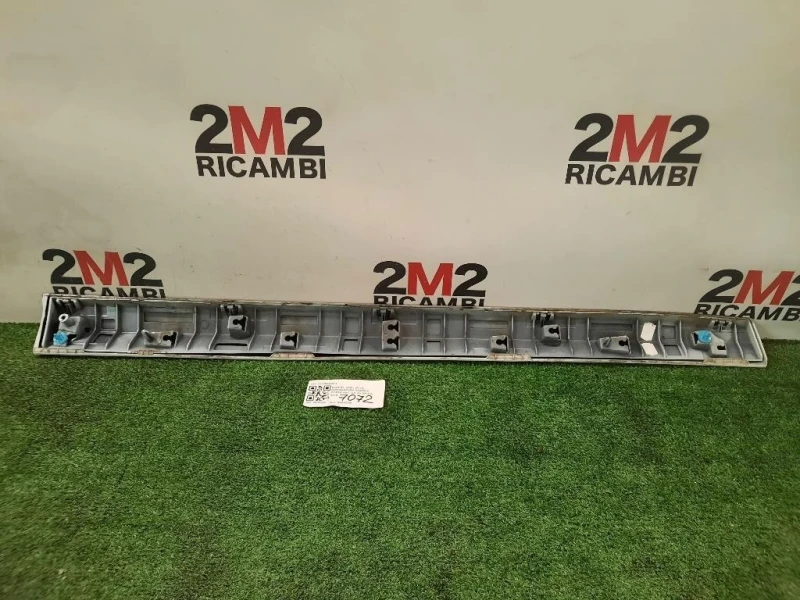 Modanatura Adesiva Porta ANT DX 51138060272 Bmw X1 F48 2015