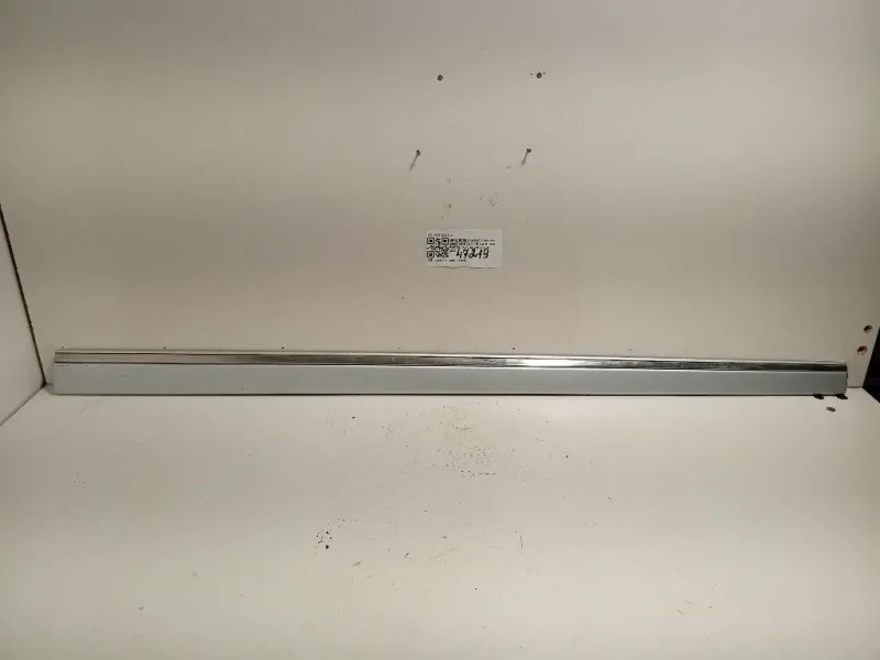 Modanatura Adesiva Porta ANT DX A2116902062 Mercedes Classe E W211 2002