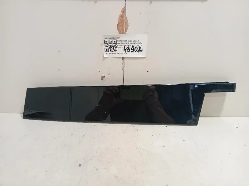 Modanatura Adesiva Porta ANT DX A2926900287 Mercedes Classe GLE W166 2015