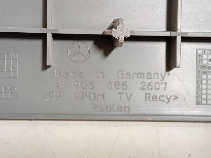 Modanatura Adesiva Porta ANT DX A9066862607 Mercedes Sprinter III 2007