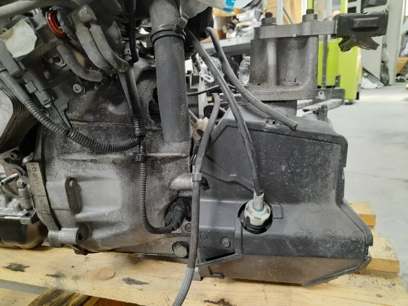 Cambio UGJC BA6R7002ABB Ford Fiesta VI 2012