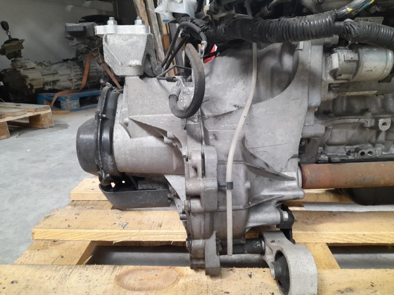 Cambio UGJC BA6R7002ABB Ford Fiesta VI 2012