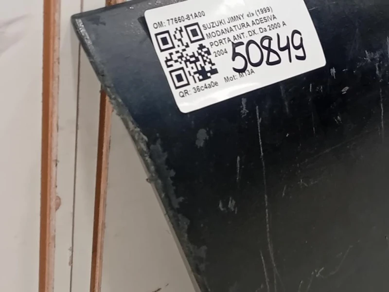 Modanatura Adesiva Porta ANT DX 77660-81A00 Suzuki Jimny I 1999