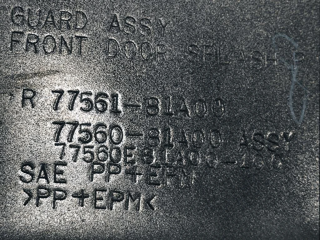 Modanatura Adesiva Porta ANT DX 77561-81A00 Suzuki Jimny I 1999