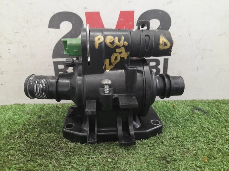 Valvola Termostatica Completa 1336AF Peugeot 207 2010