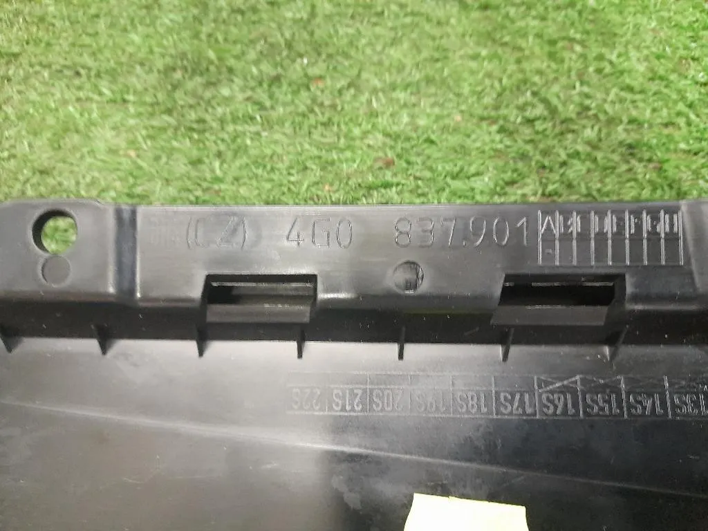 Modanatura Adesiva Porta ANT SX 4G0837901A Audi A6 4G5 Avant 2012