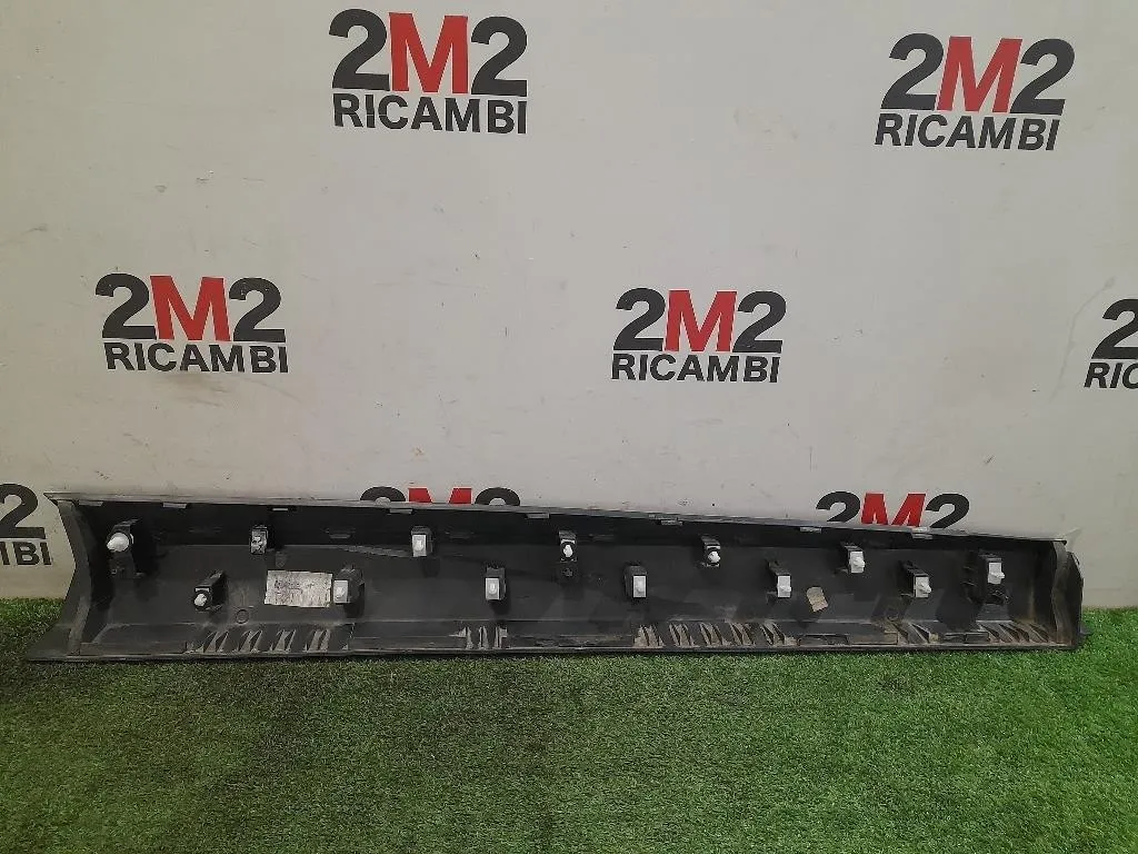 Modanatura Adesiva Porta ANT SX MODANATURA ADESIVA PORTA ANT SX Ford PUMA II 2019