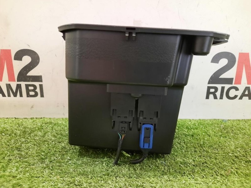 Modanatura Adesiva Porta ANT SX BK21-V20781-ACW Ford Transit Custom I 2018
