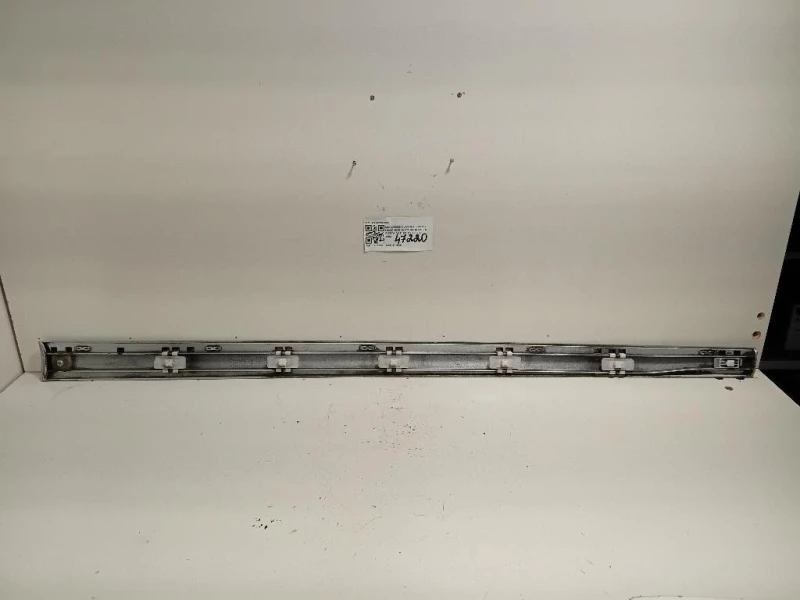 Modanatura Adesiva Porta ANT SX A2116901962 Mercedes Classe E W211 2002