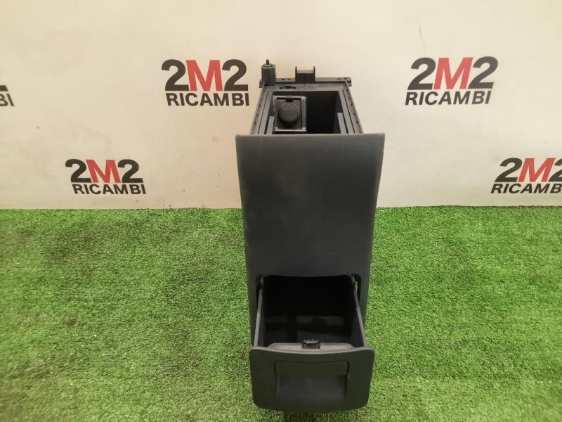 Modanatura Adesiva Porta ANT SX 98116717XT Peugeot 3008 II 2016