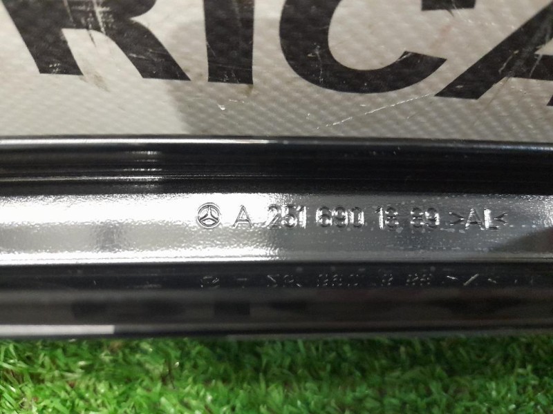 Modanatura Adesiva Porta POST DX A2516901889 Mercedes Classe R W251 2006