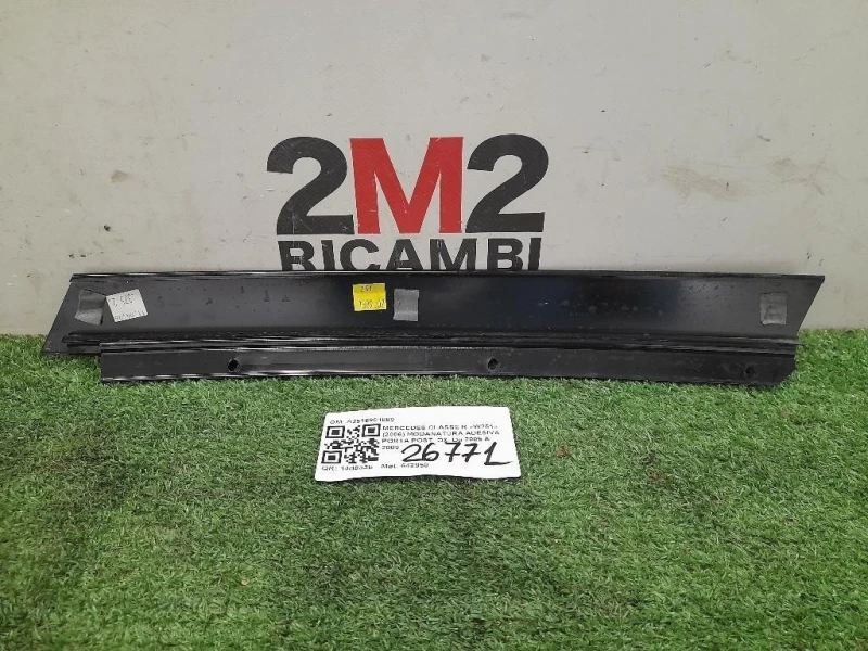 Modanatura Adesiva Porta POST DX A2516901889 Mercedes Classe R W251 2006