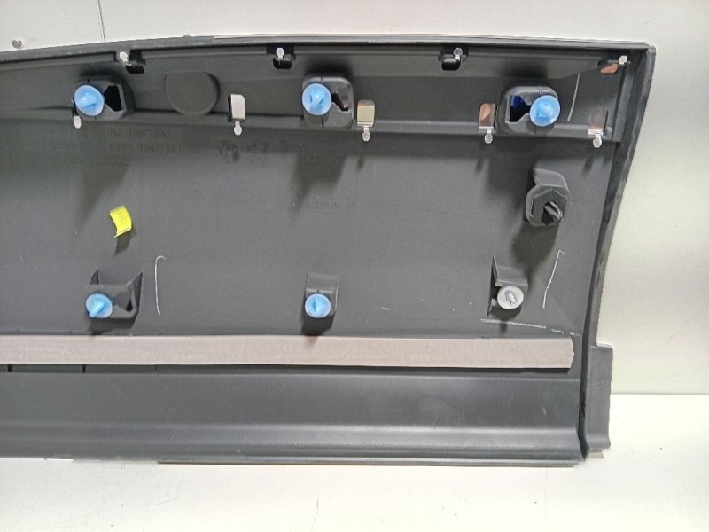 Modanatura Adesiva Porta POST SX 9811404577 Peugeot 3008 II 2016