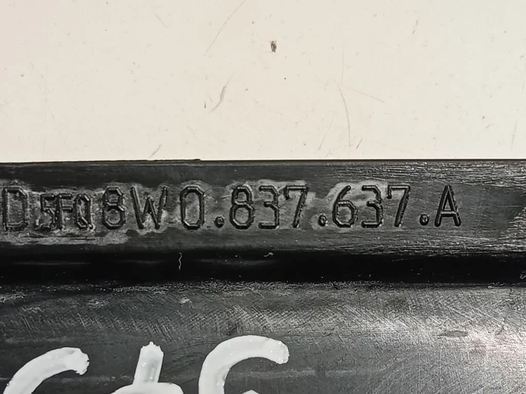 Modanatura Adesiva Retrovisore Esterno SX 8W0 837 637 A Audi A4 8W5 Avant 2015