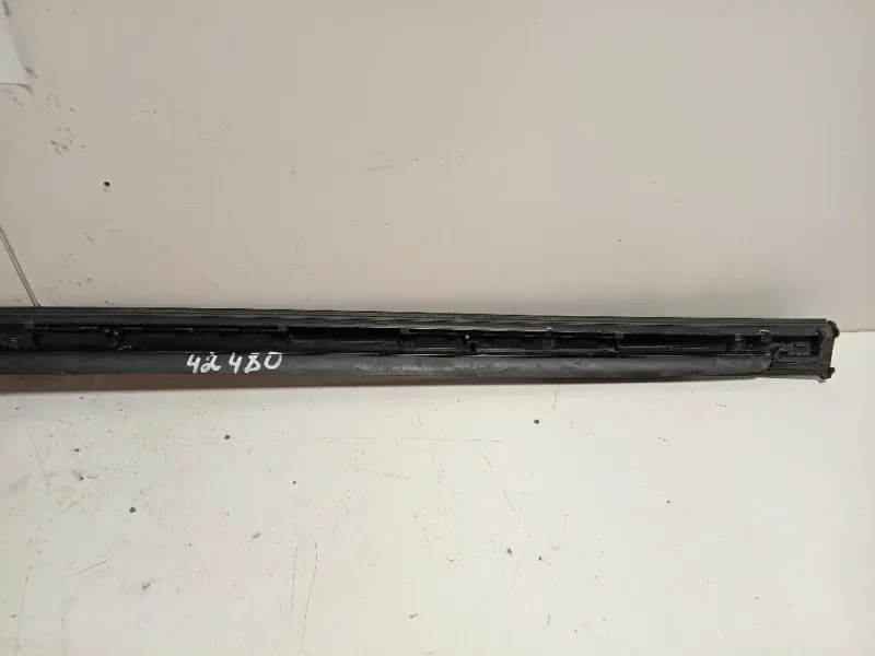 Modanatura Cristallo Deflettore SX A2056900162 Mercedes Classe C W205 2014