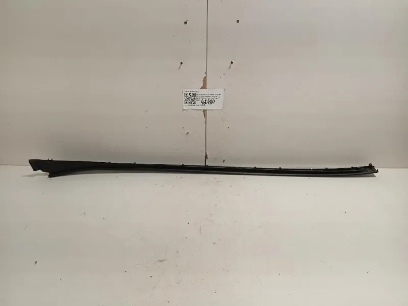 Modanatura Cristallo Deflettore SX A2056900162 Mercedes Classe C W205 2014