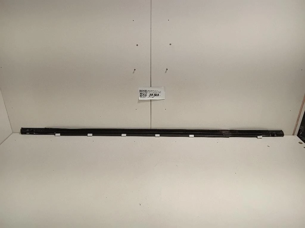 Modanatura Cristallo Deflettore SX Opel Mokka 2013