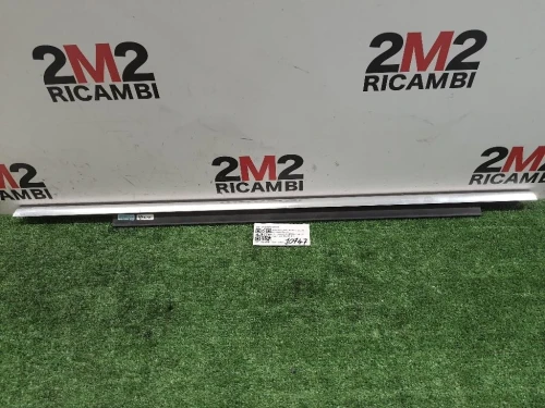 Modanatura Estraschiavetro Porta POST DX 8K0853764H2ZZ Audi A4 8K5 Avant 2012