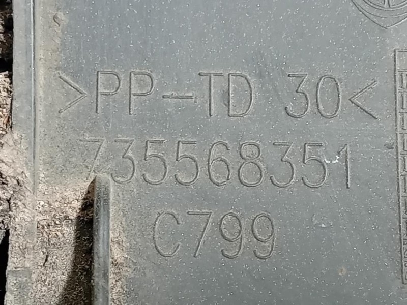 Modanatura Paracolpi Parafango ANT DX 735568351 Fiat 500L 2013