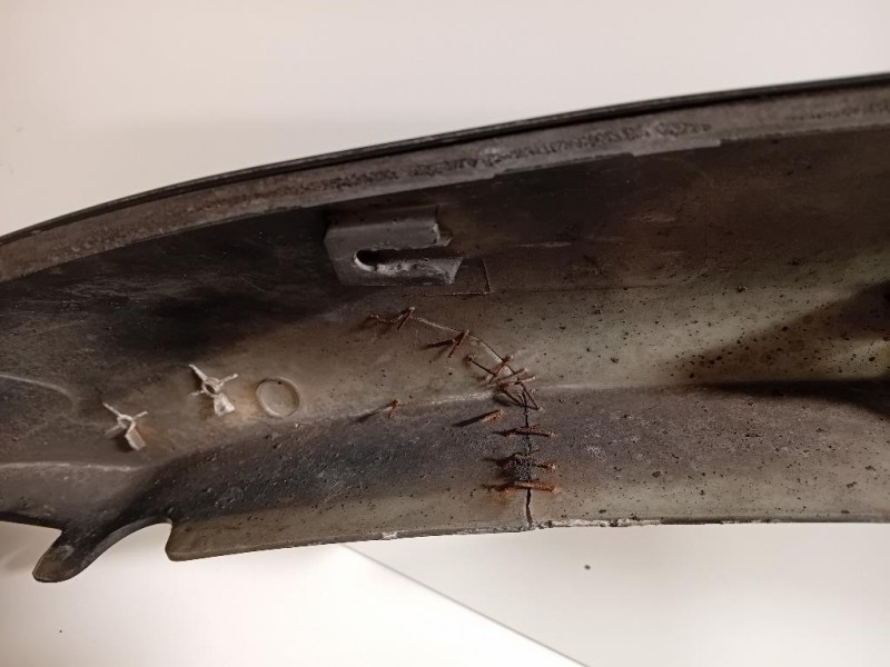 Modanatura Paracolpi Parafango ANT DX MODANATURA PARACOLPI PARAFANGO ANT DX Mitsubishi L200 II 1997