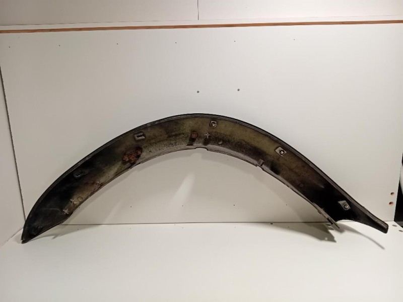 Modanatura Paracolpi Parafango ANT DX MODANATURA PARACOLPI PARAFANGO ANT DX Mitsubishi L200 II 1997