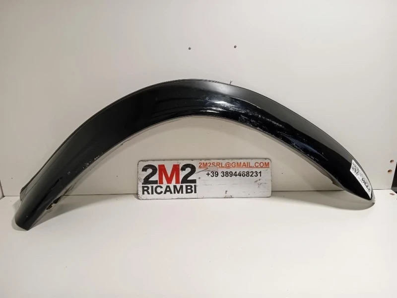 Modanatura Paracolpi Parafango ANT DX MODANATURA PARACOLPI PARAFANGO ANT DX Mitsubishi L200 II 1997